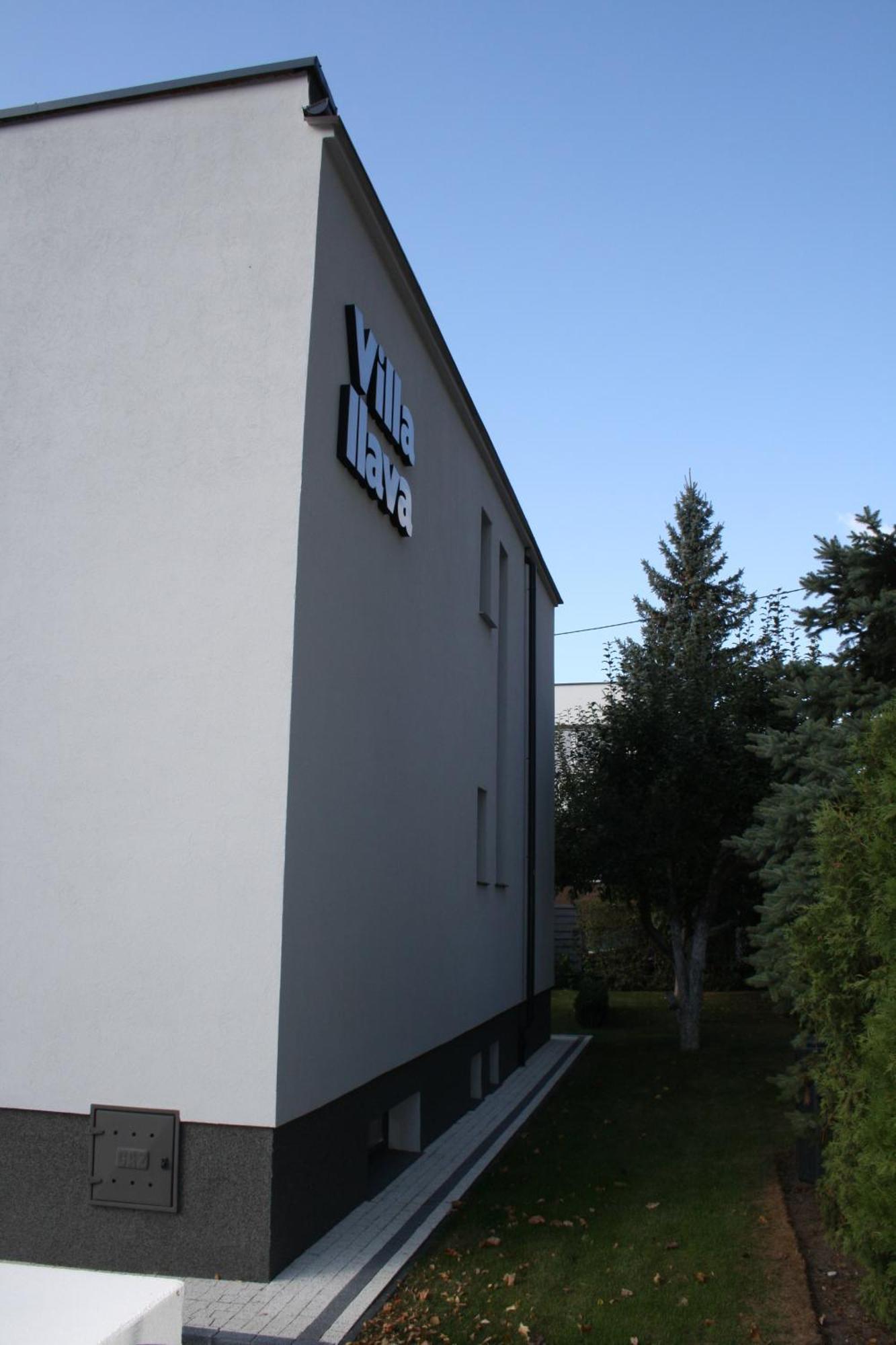 Villa Ilava Илава Екстериор снимка